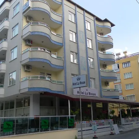 Apartmanhotel La Mosae 3*