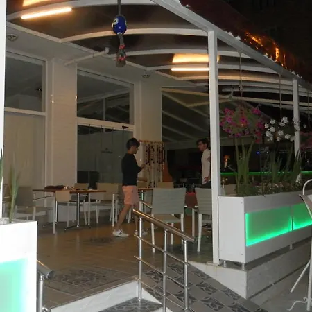 Apart Otel La Mosae 3*