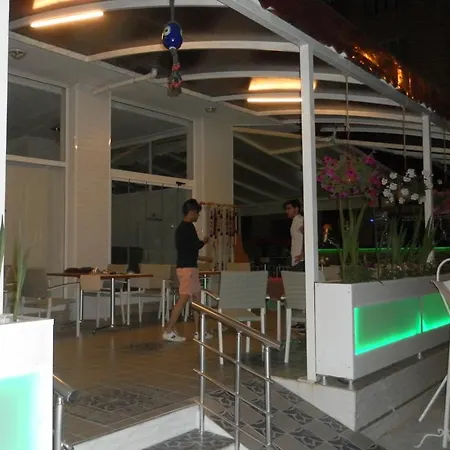 Lägenhetshotell La Mosae 3*